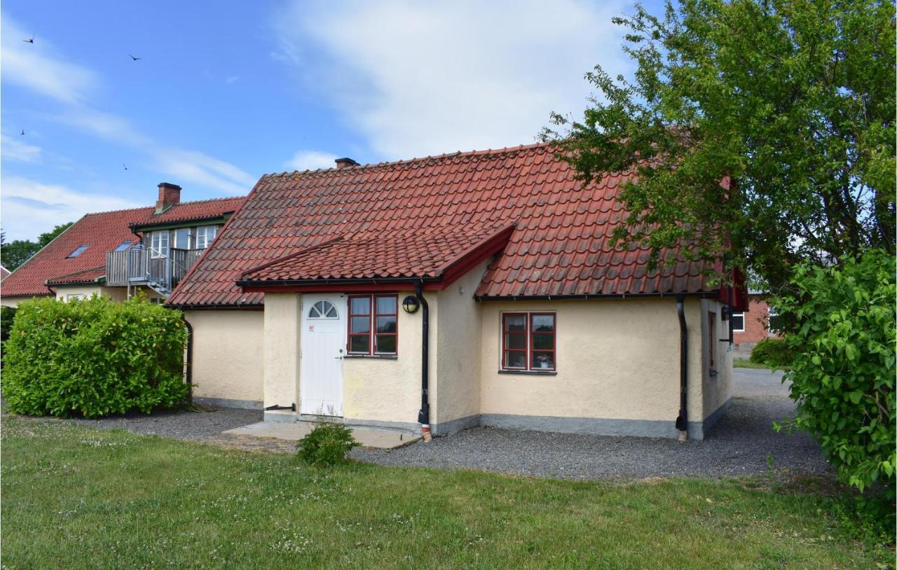Amazing Home In Tomelilla With 3 Bedrooms And Wifi Exteriör bild